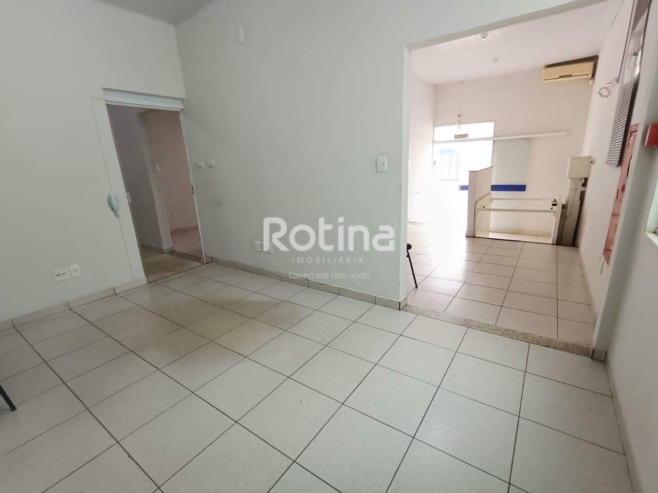 Casa Comercial para alugar, em Uberlândia no bairro Martins no valor de R$ 4.400,00 - Rotina Imobiliária: 