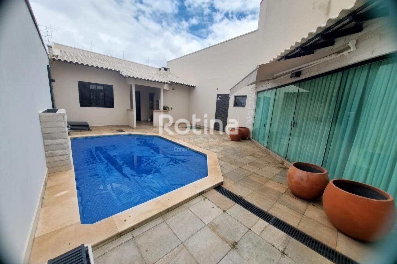 Casa à venda, 4 quartos em Uberlândia no bairro Jardim Karaíba no valor de R$ 1.600.000,00 - Rotina Imobiliária: 