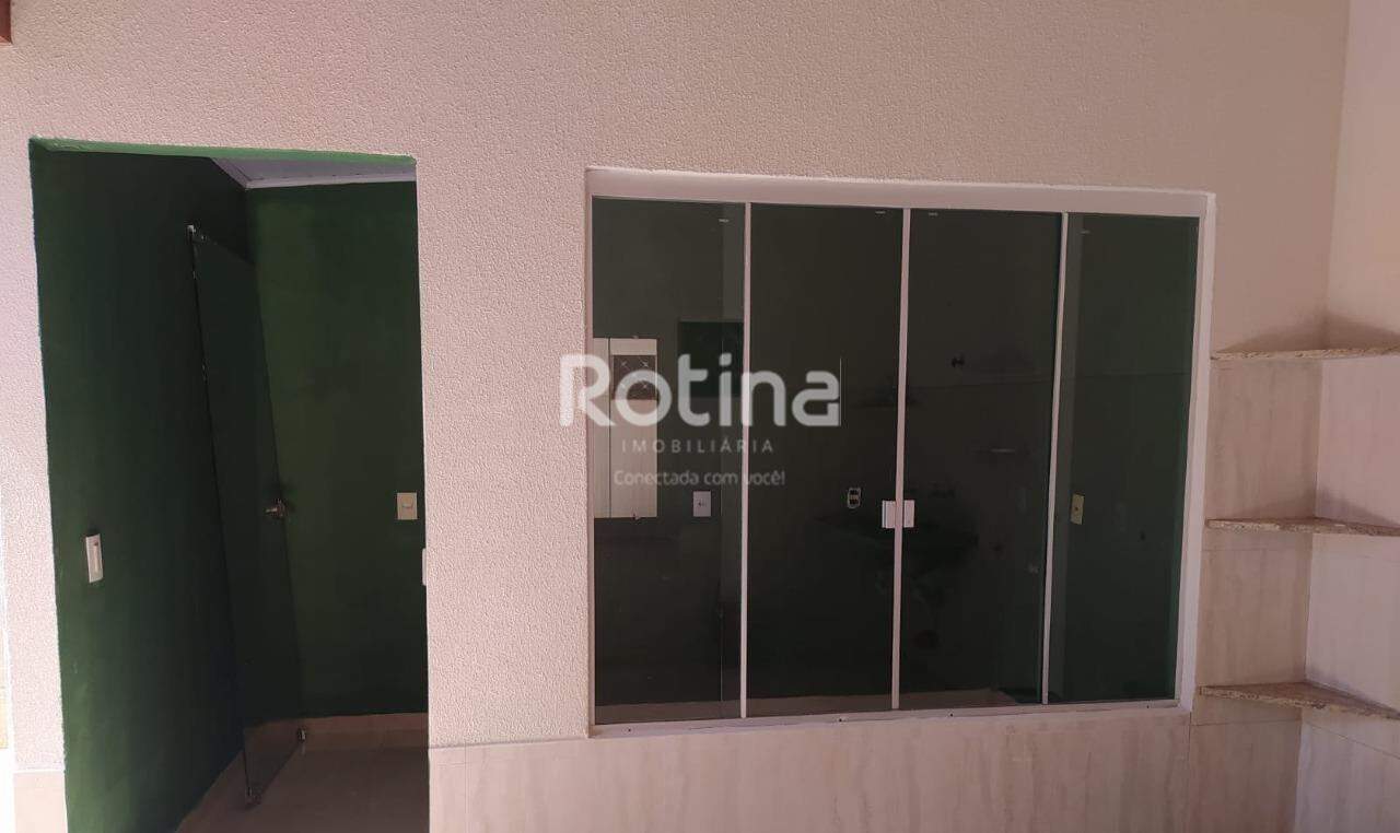 Casa à venda, 3 quartos em Uberlândia no bairro Granada no valor de R$ 525.000,00 - Rotina Imobiliária: 