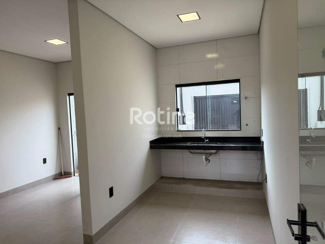 Casa à venda, 3 quartos em Uberlândia no bairro Jardim América no valor de R$ 485.000,00 - Rotina Imobiliária: 