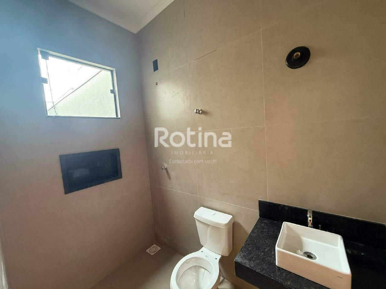 Casa à venda, 3 quartos em Uberlândia no bairro Jardim América no valor de R$ 485.000,00 - Rotina Imobiliária: 