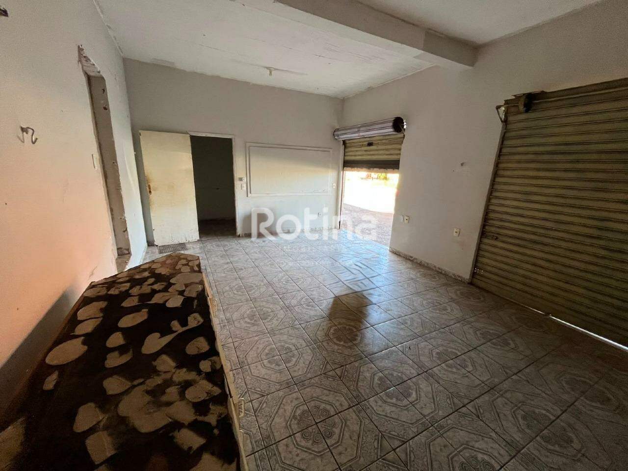 Comercial para alugar, em Uberlândia no bairro Santa Mônica no valor de R$ 1.700,00 - Rotina Imobiliária: 