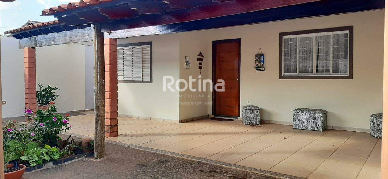 Casa à venda, 3 quartos em Uberlândia no bairro Laranjeiras no valor de R$ 480.000,00 - Rotina Imobiliária: 