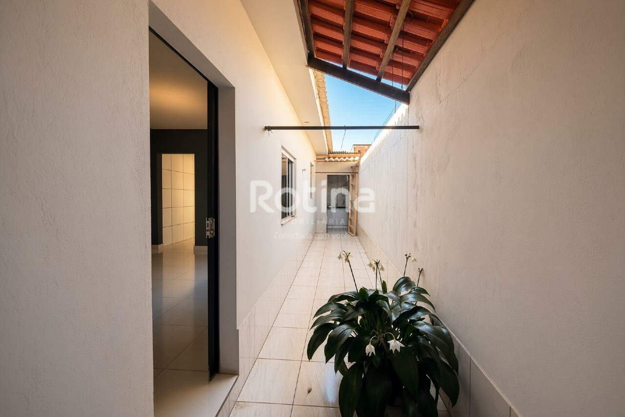 Casa à venda, 2 quartos em Uberlândia no bairro São Jorge no valor de R$ 330.000,00 - Rotina Imobiliária: 