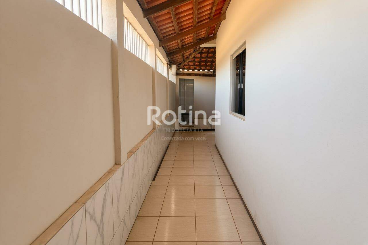 Casa à venda, 2 quartos em Uberlândia no bairro São Jorge no valor de R$ 330.000,00 - Rotina Imobiliária: 