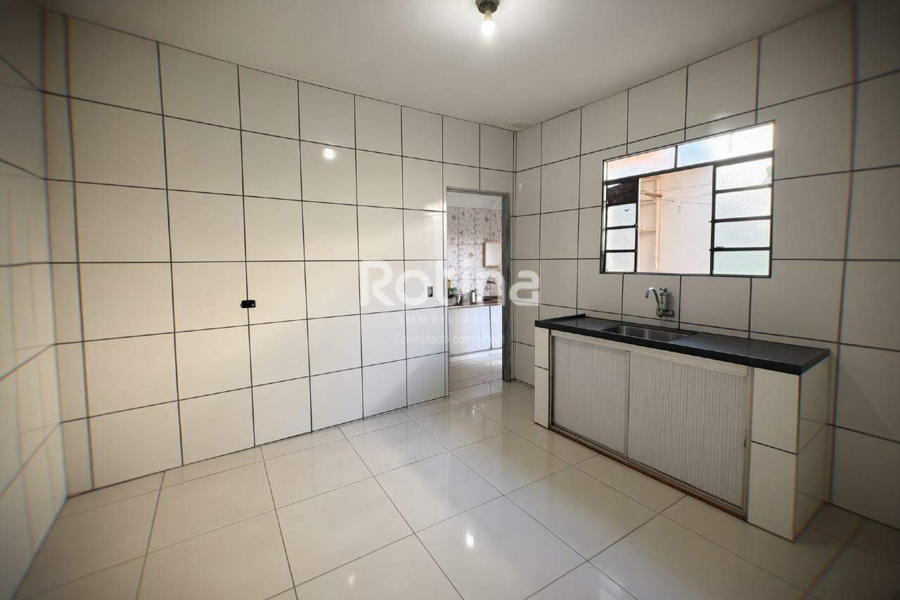 Casa à venda, 2 quartos em Uberlândia no bairro São Jorge no valor de R$ 330.000,00 - Rotina Imobiliária: 