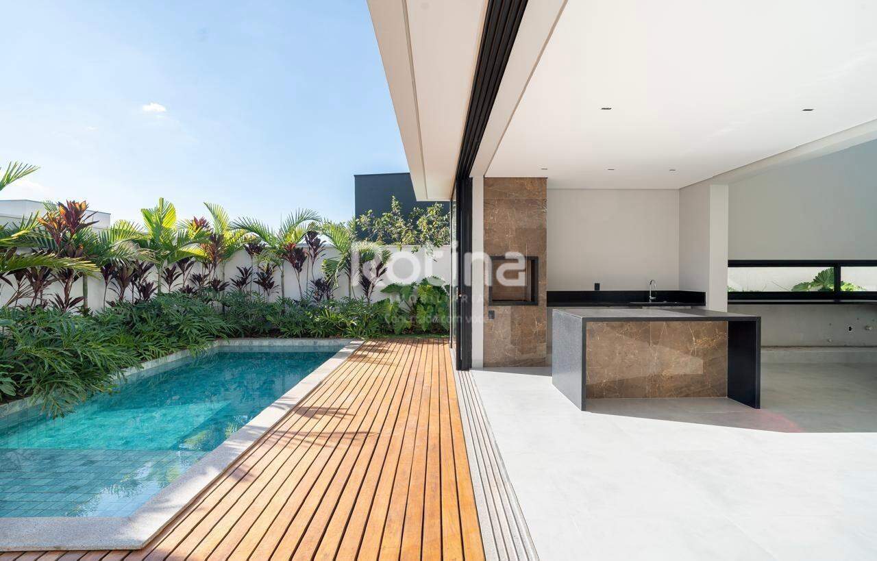 Casa Condomínio Fechado à venda, 4 quartos em Uberlândia no bairro Cond. Alphaville I no valor de R$ 2.900.000,00 - Rotina Imobiliária: 