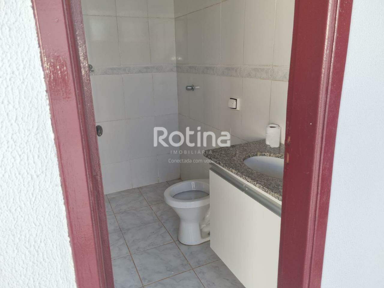 Casa à venda, 3 quartos em Uberlândia no bairro Alto Umuarama no valor de R$ 800.000,00 - Rotina Imobiliária: 