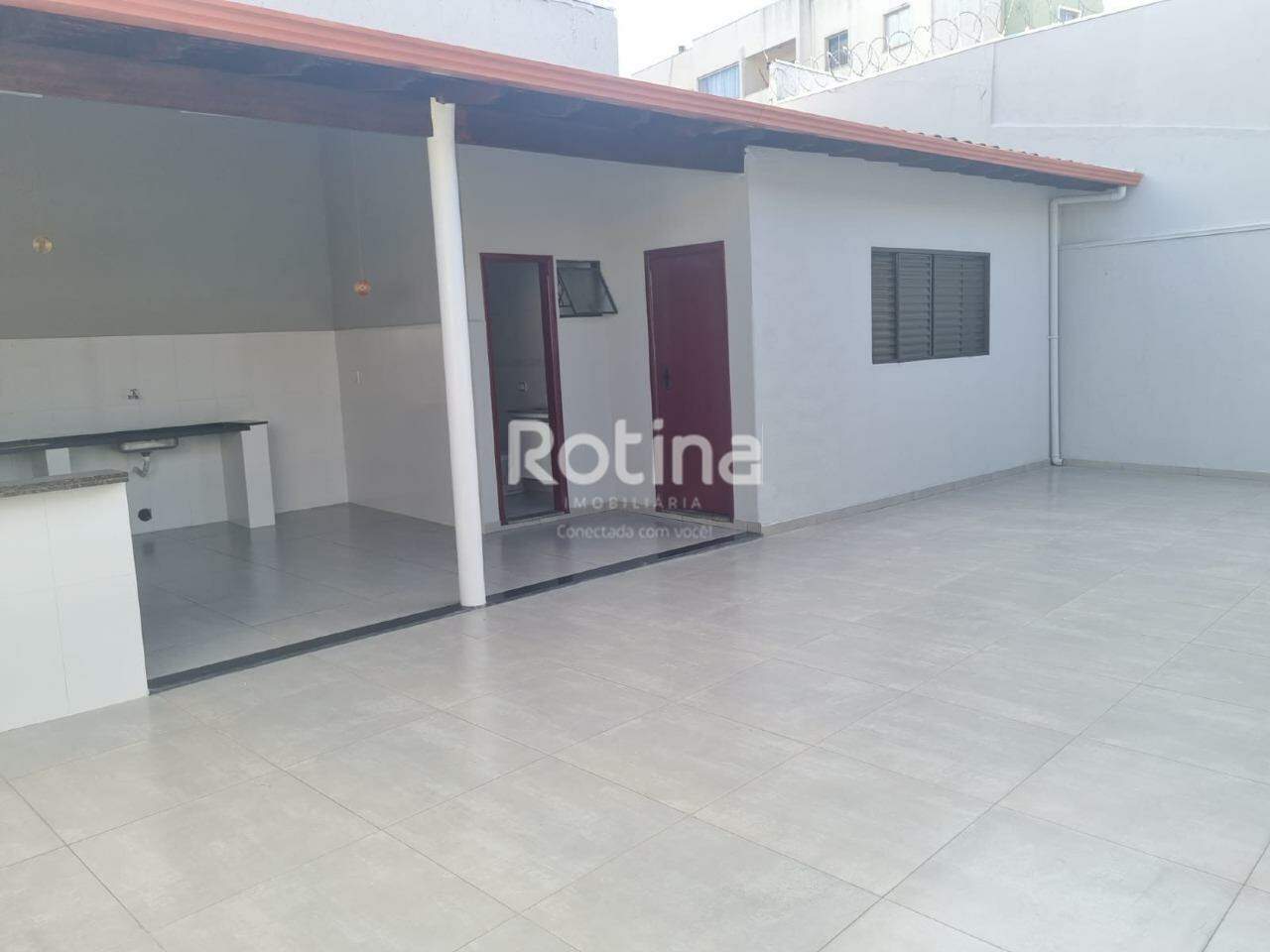 Casa à venda, 3 quartos em Uberlândia no bairro Alto Umuarama no valor de R$ 800.000,00 - Rotina Imobiliária: 