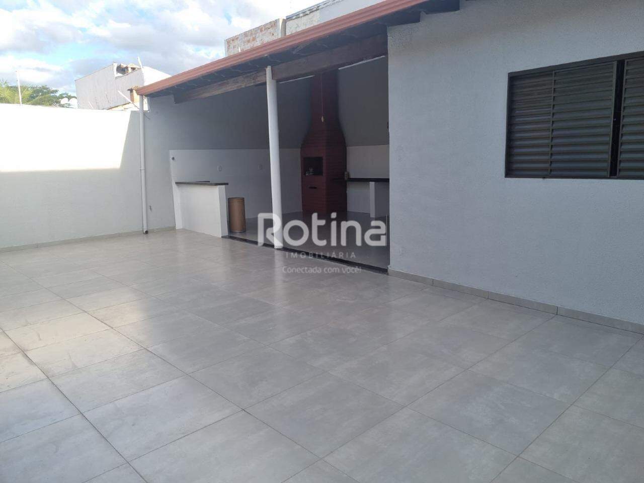 Casa à venda, 3 quartos em Uberlândia no bairro Alto Umuarama no valor de R$ 800.000,00 - Rotina Imobiliária: 