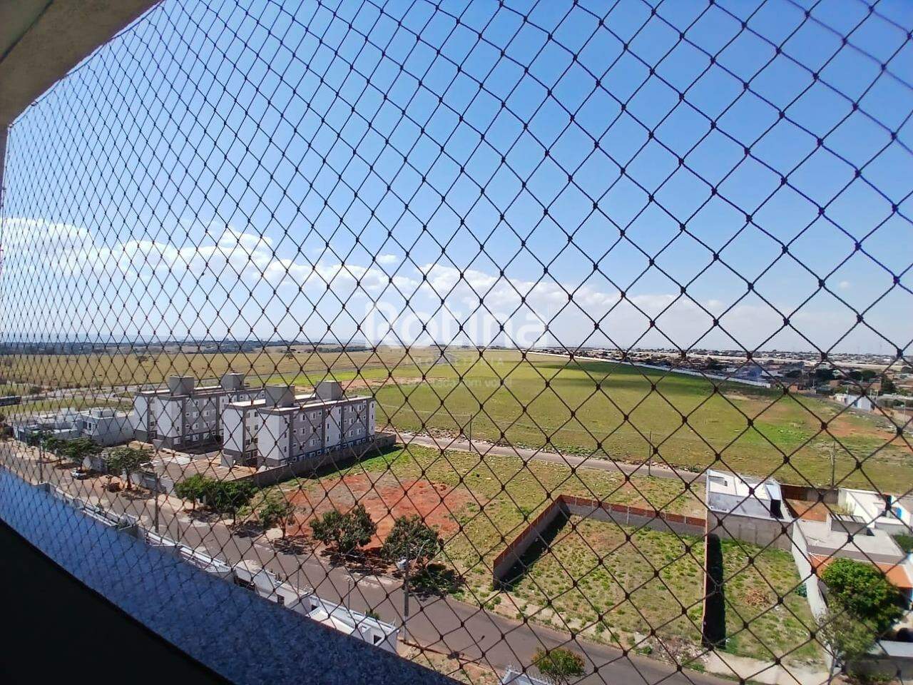 Apartamento à venda, 2 quartos em Uberlândia no bairro Loteamento Portal do Vale II no valor de R$ 300.000,00 - Rotina Imobiliária: 