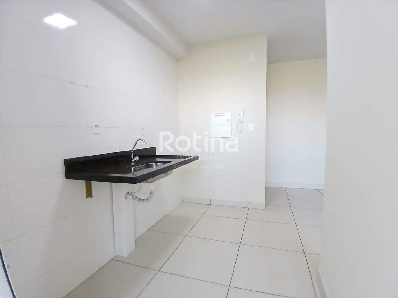 Apartamento à venda, 2 quartos em Uberlândia no bairro Loteamento Portal do Vale II no valor de R$ 300.000,00 - Rotina Imobiliária: 