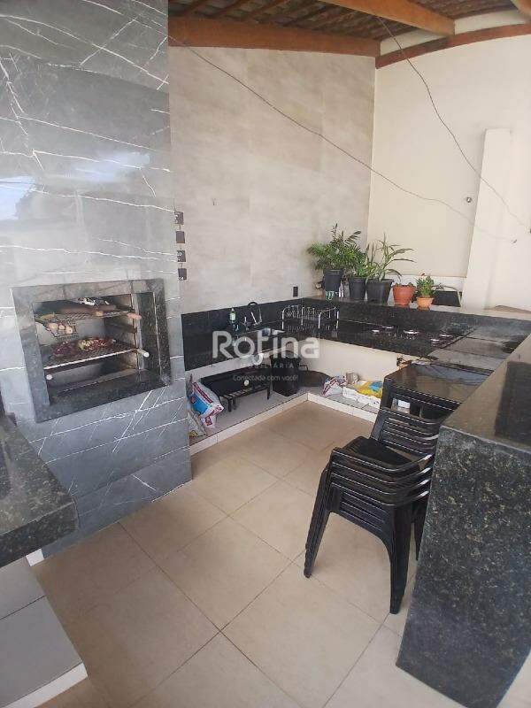 Casa à venda, 3 quartos em Uberlândia no bairro Presidente Roosevelt no valor de R$ 650.000,00 - Rotina Imobiliária: 
