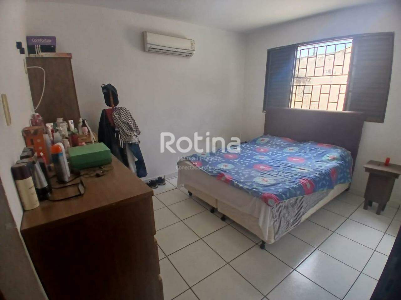 Casa à venda, 3 quartos em Uberlândia no bairro Presidente Roosevelt no valor de R$ 650.000,00 - Rotina Imobiliária: 