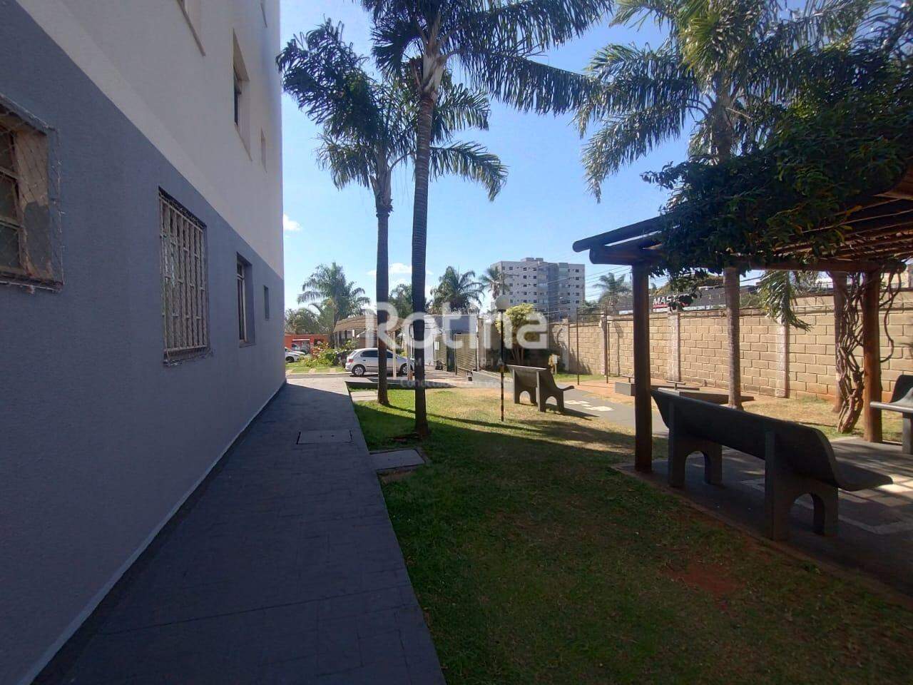 Apartamento para alugar, 2 quartos em Uberlândia no bairro Chacaras Tubalina e Quartel no valor de R$ 1.200,00 - Rotina Imobiliária: 