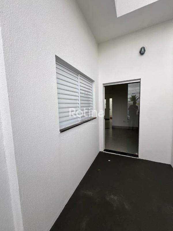 Casa para alugar, em Uberlândia no bairro Shopping Park no valor de R$ 1.200,00 - Rotina Imobiliária: 