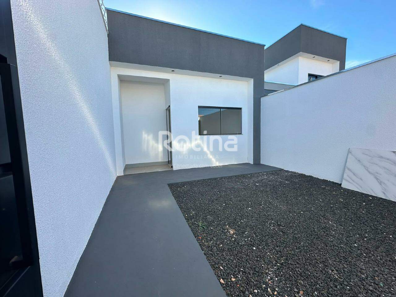 Casa à venda, 2 quartos em Uberlândia no bairro Novo Mundo no valor de R$ 420.000,00 - Rotina Imobiliária: 