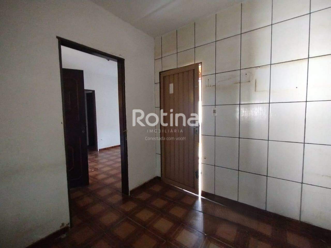 Casa para alugar, 2 quartos em Uberlândia no bairro Jardim Patrícia no valor de R$ 1.000,00 - Rotina Imobiliária: 