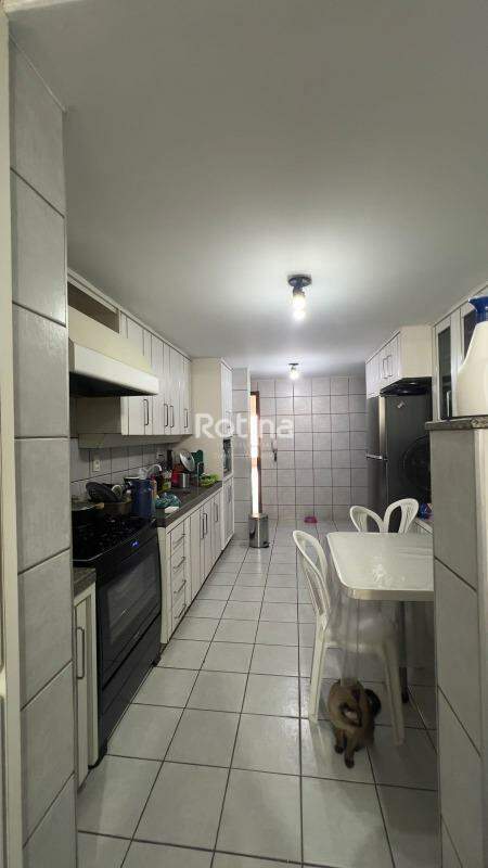 Apartamento à venda, 3 quartos em Uberlândia no bairro Centro no valor de R$ 480.000,00 - Rotina Imobiliária: 