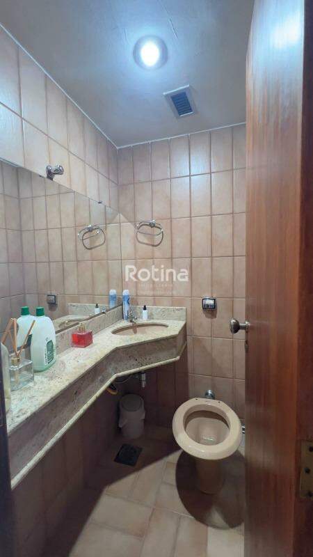 Apartamento à venda, 3 quartos em Uberlândia no bairro Centro no valor de R$ 480.000,00 - Rotina Imobiliária: 