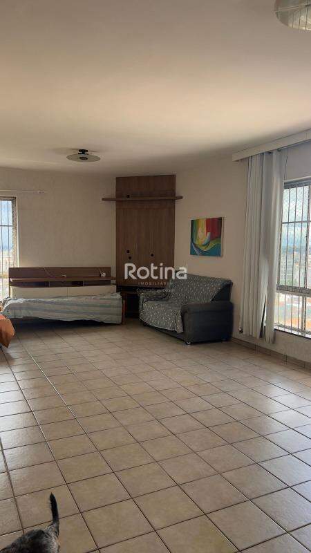 Apartamento à venda, 3 quartos em Uberlândia no bairro Centro no valor de R$ 480.000,00 - Rotina Imobiliária: 