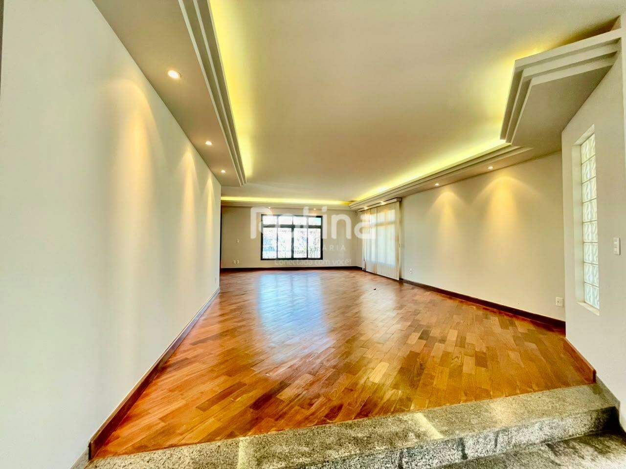Casa à venda, 8 quartos em Uberlândia no bairro Cidade Jardim no valor de R$ 5.500.000,00 - Rotina Imobiliária: 