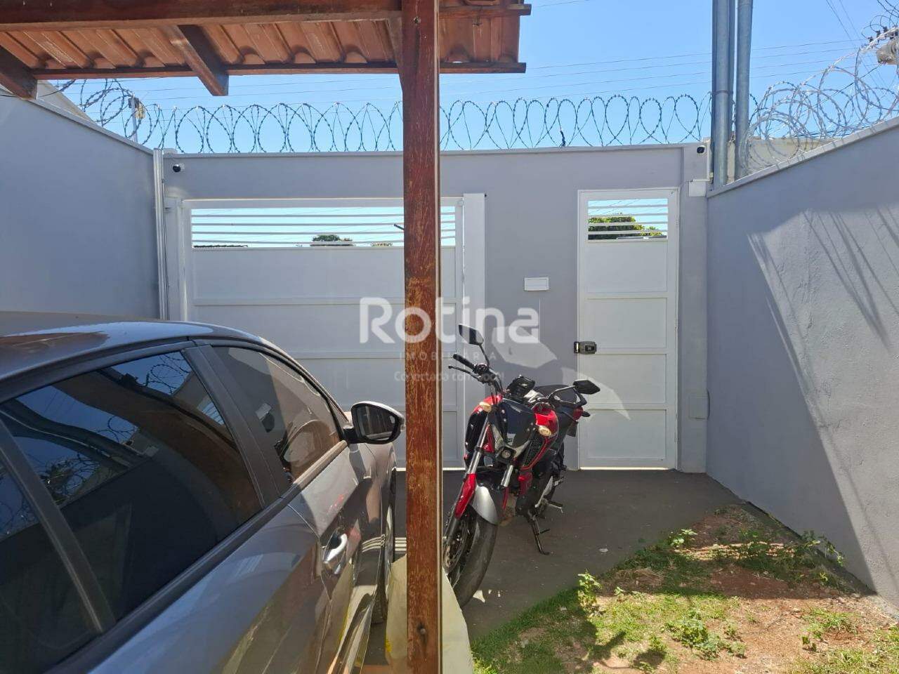 Casa à venda, 2 quartos em Uberlândia no bairro Shopping Park no valor de R$ 400.000,00 - Rotina Imobiliária: 