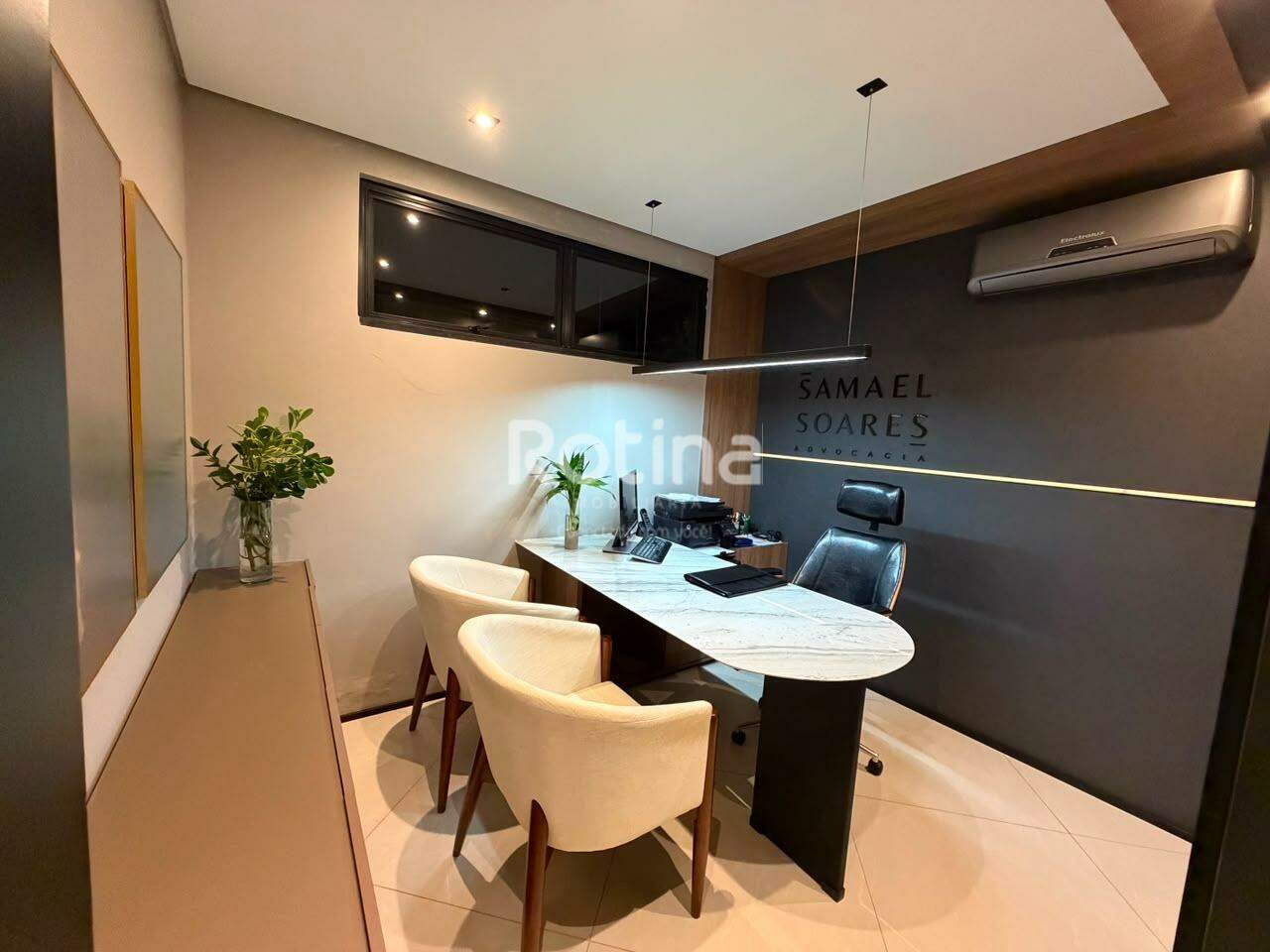 Casa à venda, 3 quartos em Uberlândia no bairro Lídice no valor de R$ 2.300.000,00 - Rotina Imobiliária: 