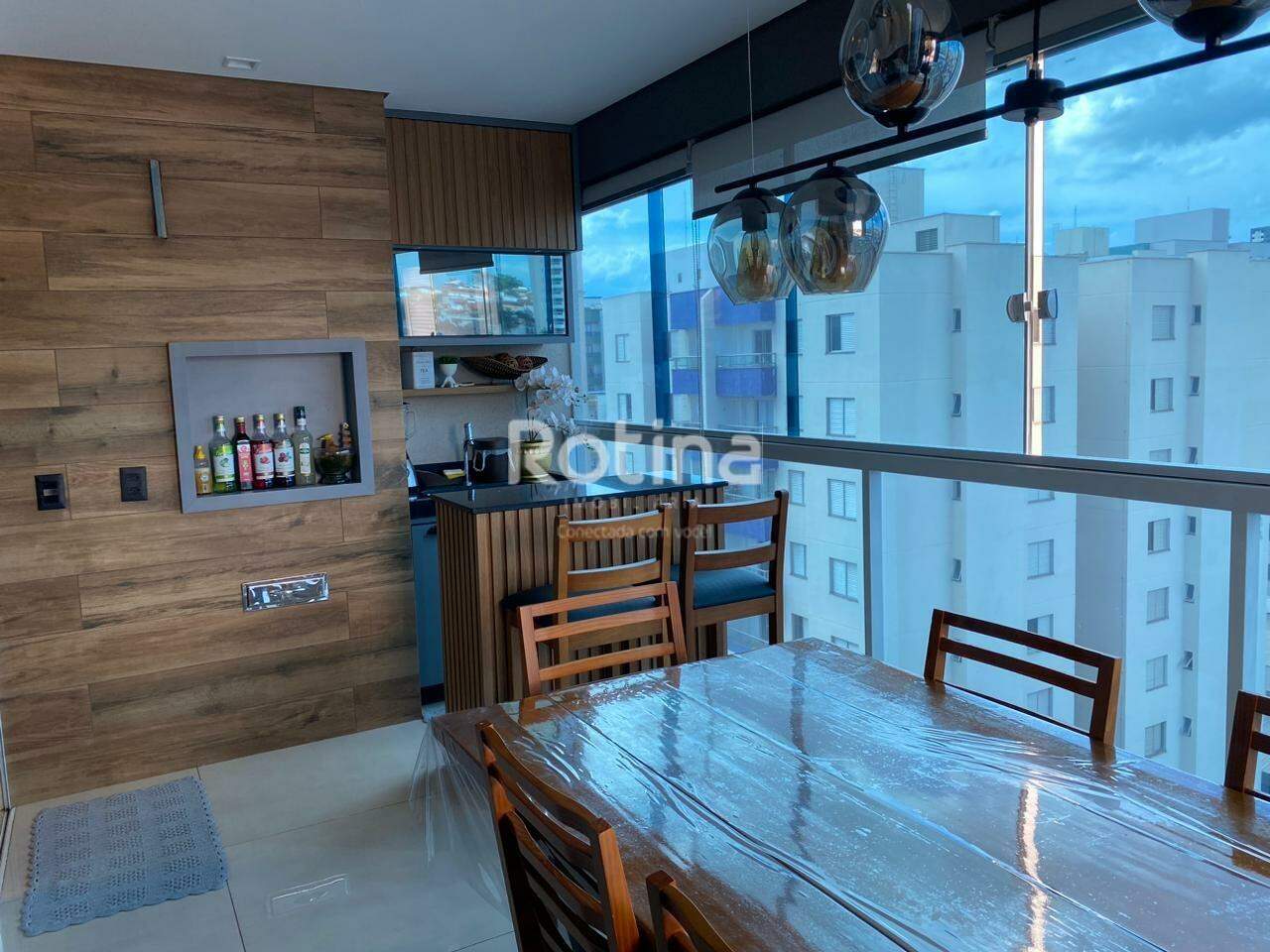 Apartamento à venda, 3 quartos em Uberlândia no bairro Tabajaras no valor de R$ 1.150.000,00 - Rotina Imobiliária: 