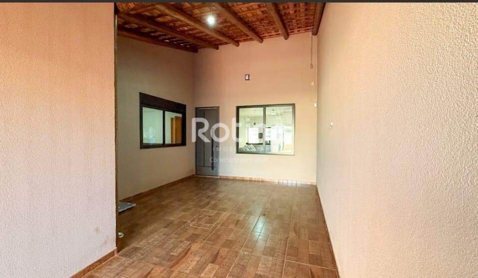 Casa à venda, 3 quartos em Uberlândia no bairro Shopping Park no valor de R$ 520.000,00 - Rotina Imobiliária: 