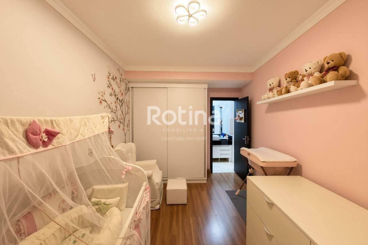 Casa à venda, 3 quartos em Uberlândia no bairro Aclimação no valor de R$ 500.000,00 - Rotina Imobiliária: 