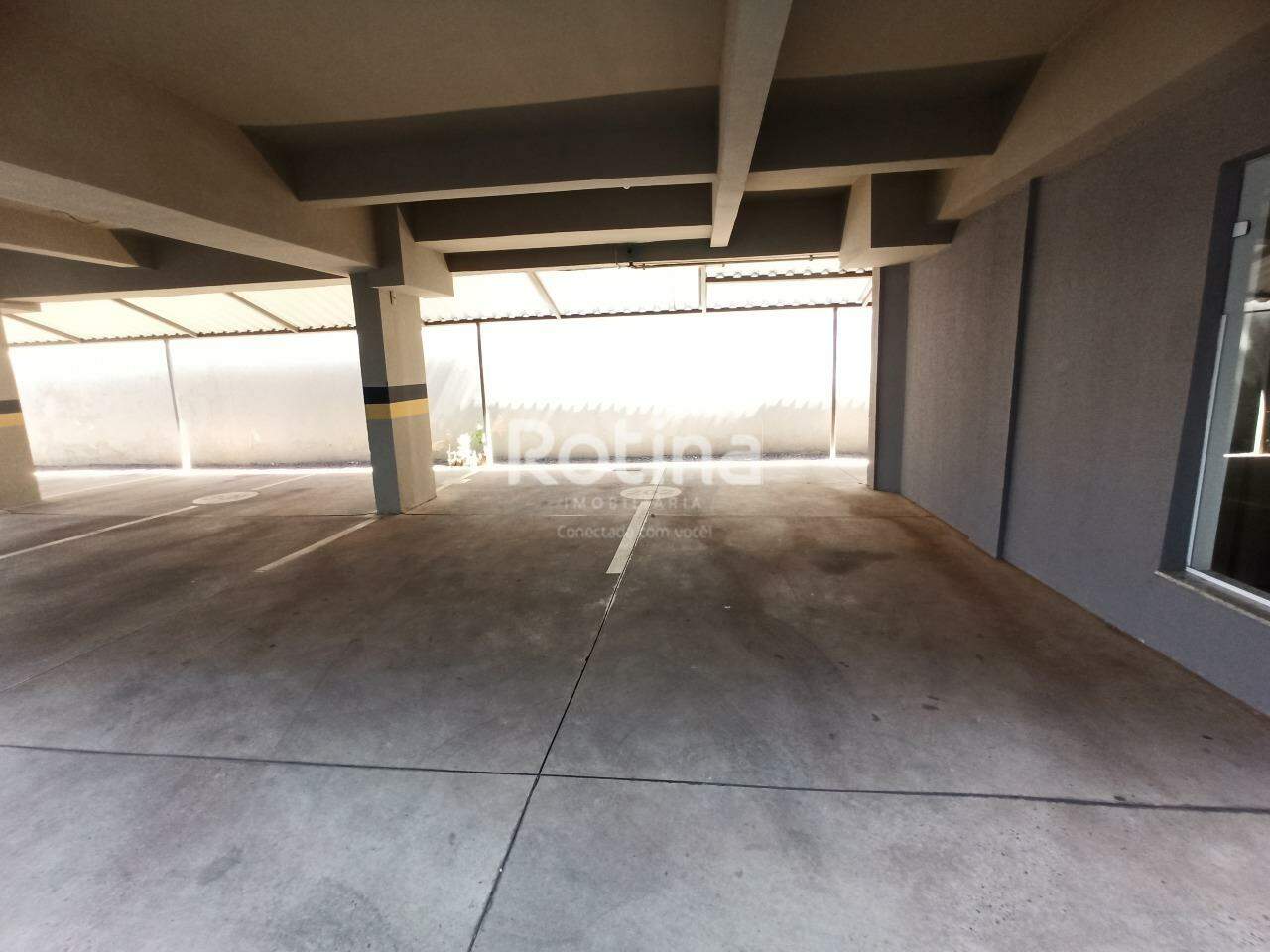 Apartamento para alugar, 3 quartos em Uberlândia no bairro Brasil no valor de R$ 2.600,00 - Rotina Imobiliária: 