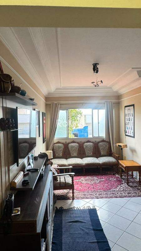 Apartamento para alugar, 3 quartos em Uberlândia no bairro Santa Mônica no valor de R$ 2.300,00 - Rotina Imobiliária: 