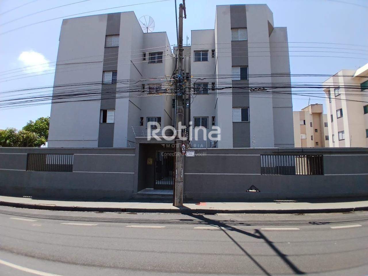 Apartamento para alugar, 3 quartos em Uberlândia no bairro Santa Mônica no valor de R$ 2.000,00 - Rotina Imobiliária: 