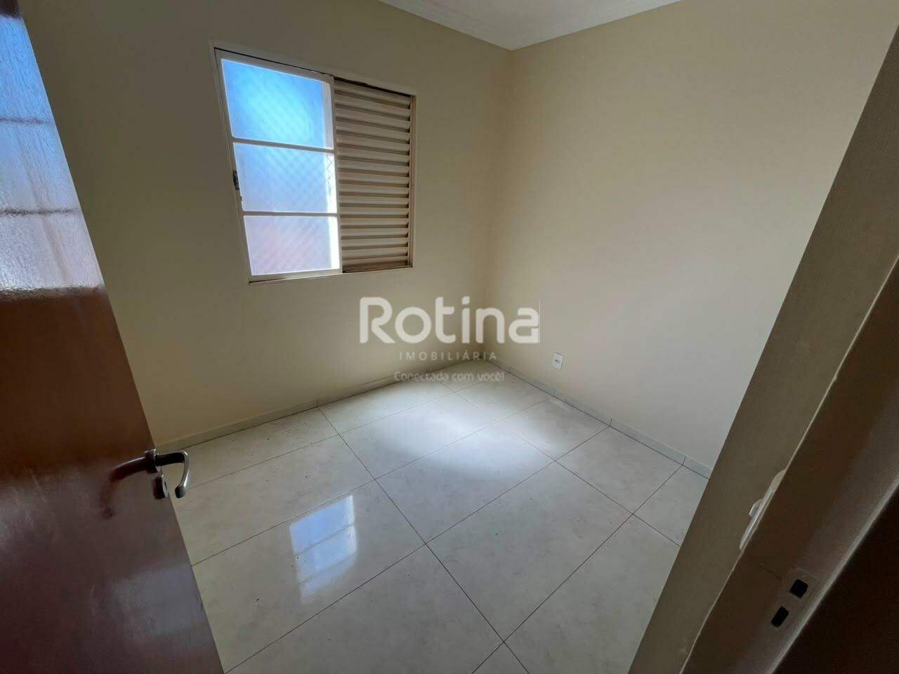 Apartamento para alugar, 3 quartos em Uberlândia no bairro Alto Umuarama no valor de R$ 1.500,00 - Rotina Imobiliária: 