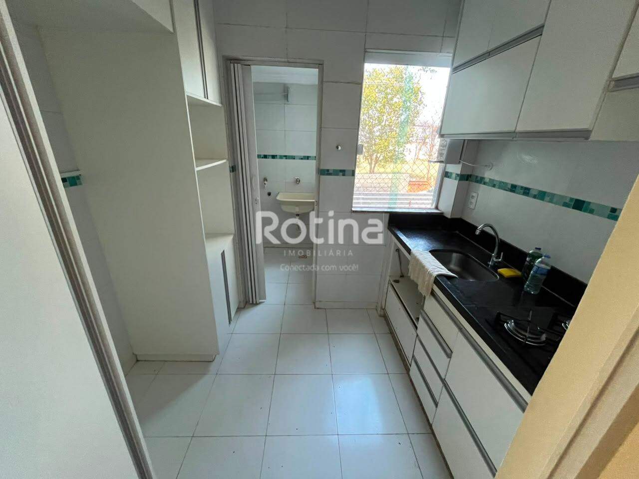 Apartamento para alugar, 3 quartos em Uberlândia no bairro Alto Umuarama no valor de R$ 1.500,00 - Rotina Imobiliária: 