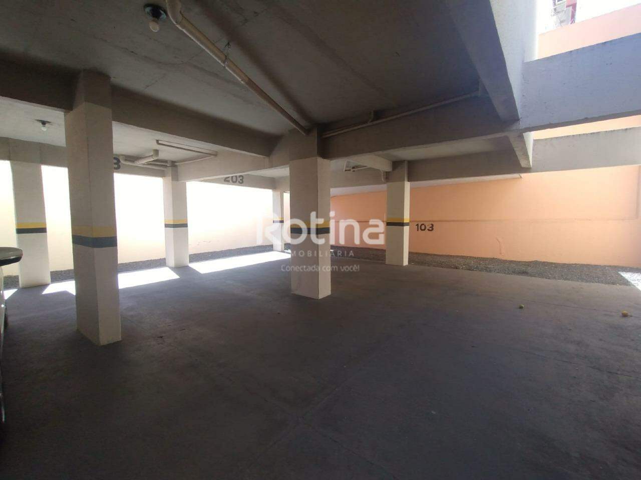 Apartamento para alugar, 2 quartos em Uberlândia no bairro Santa Mônica no valor de R$ 2.500,00 - Rotina Imobiliária: 