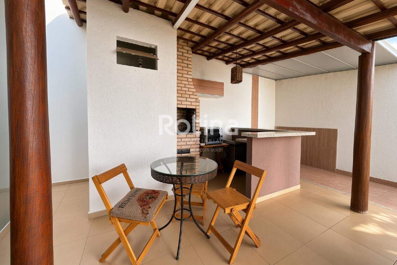 Casa à venda, 4 quartos em Uberlândia no bairro Bosque dos Buritis no valor de R$ 700.000,00 - Rotina Imobiliária: 