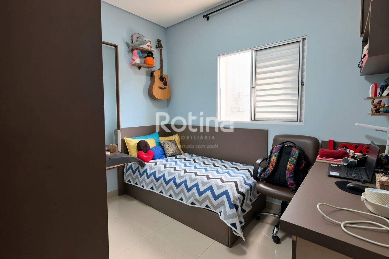 Casa à venda, 4 quartos em Uberlândia no bairro Bosque dos Buritis no valor de R$ 700.000,00 - Rotina Imobiliária: 