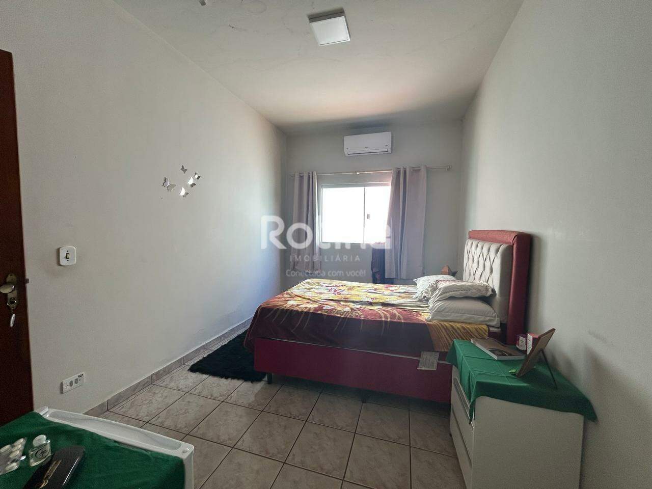 Casa para alugar, 2 quartos em Uberlândia no bairro Jardim das Palmeiras no valor de R$ 3.500,00 - Rotina Imobiliária: 