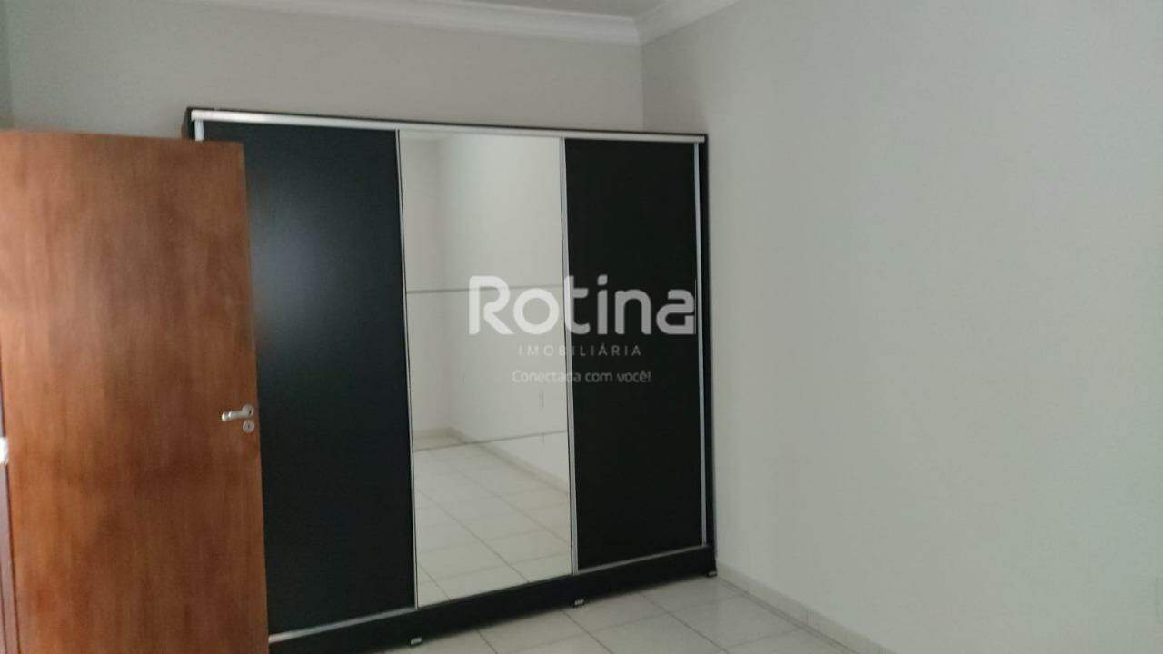 Apartamento para alugar, 2 quartos em Uberlândia no bairro Patrimônio no valor de R$ 2.600,00 - Rotina Imobiliária: 