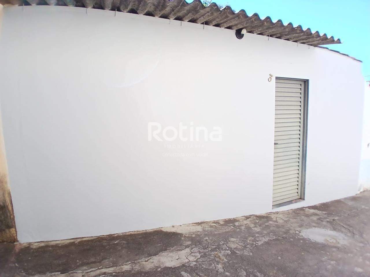 Casa para alugar, 2 quartos em Uberlândia no bairro Tubalina no valor de R$ 900,00 - Rotina Imobiliária: 