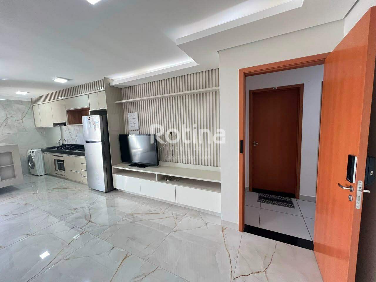 Apartamento para alugar, 2 quartos em Uberlândia no bairro Martins no valor de R$ 2.500,00 - Rotina Imobiliária: 
