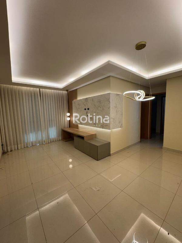 Apartamento para alugar, 3 quartos em Uberlândia no bairro Tubalina no valor de R$ 3.000,00 - Rotina Imobiliária: 