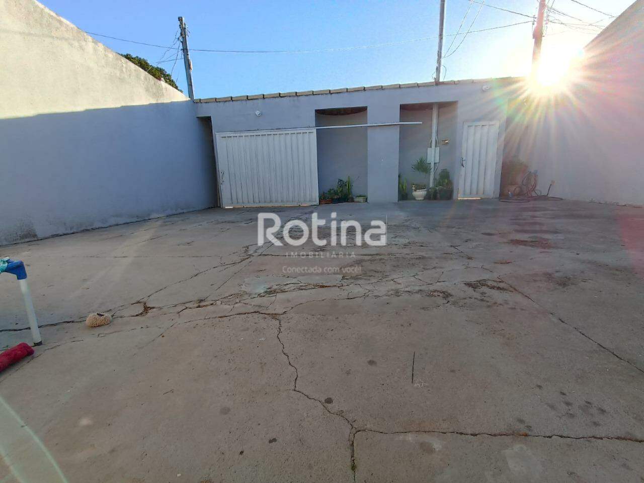 Casa Condomínio Fechado à venda, 3 quartos em Uberlândia no bairro Jardim Holanda no valor de R$ 410.000,00 - Rotina Imobiliária: 