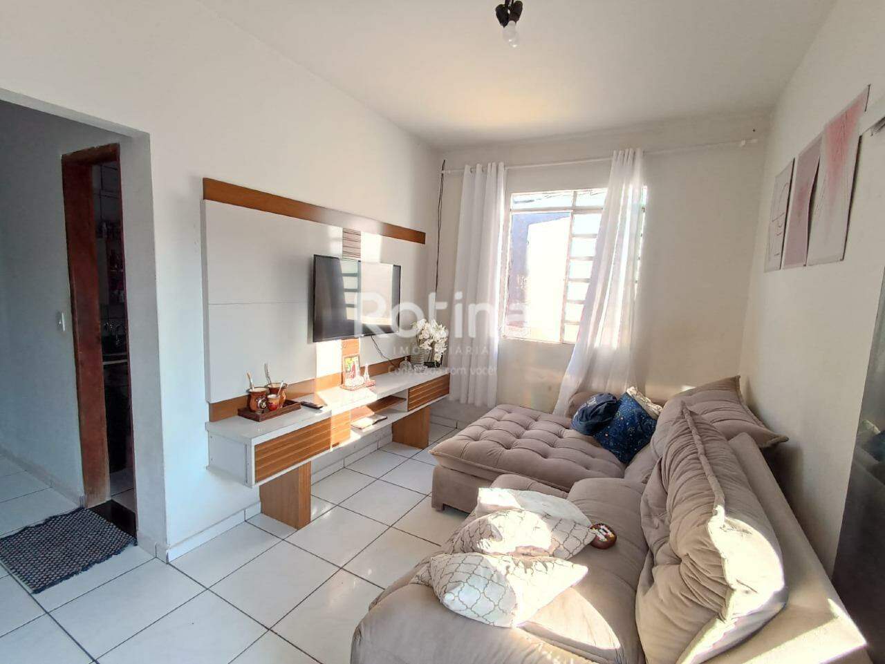 Casa Condomínio Fechado à venda, 3 quartos em Uberlândia no bairro Jardim Holanda no valor de R$ 410.000,00 - Rotina Imobiliária: 