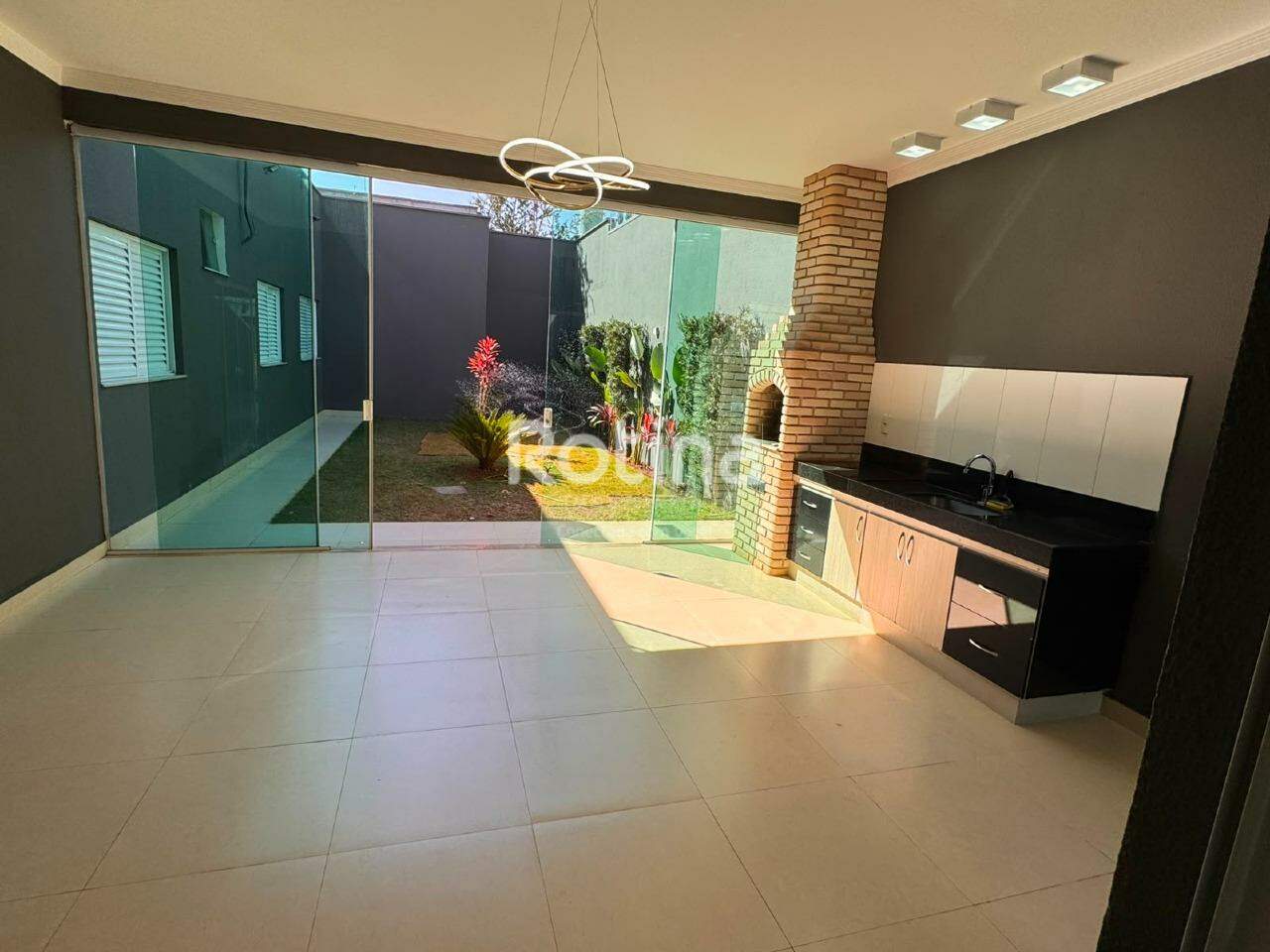 Casa à venda, 3 quartos em Uberlândia no bairro Novo Mundo no valor de R$ 949.900,00 - Rotina Imobiliária: 