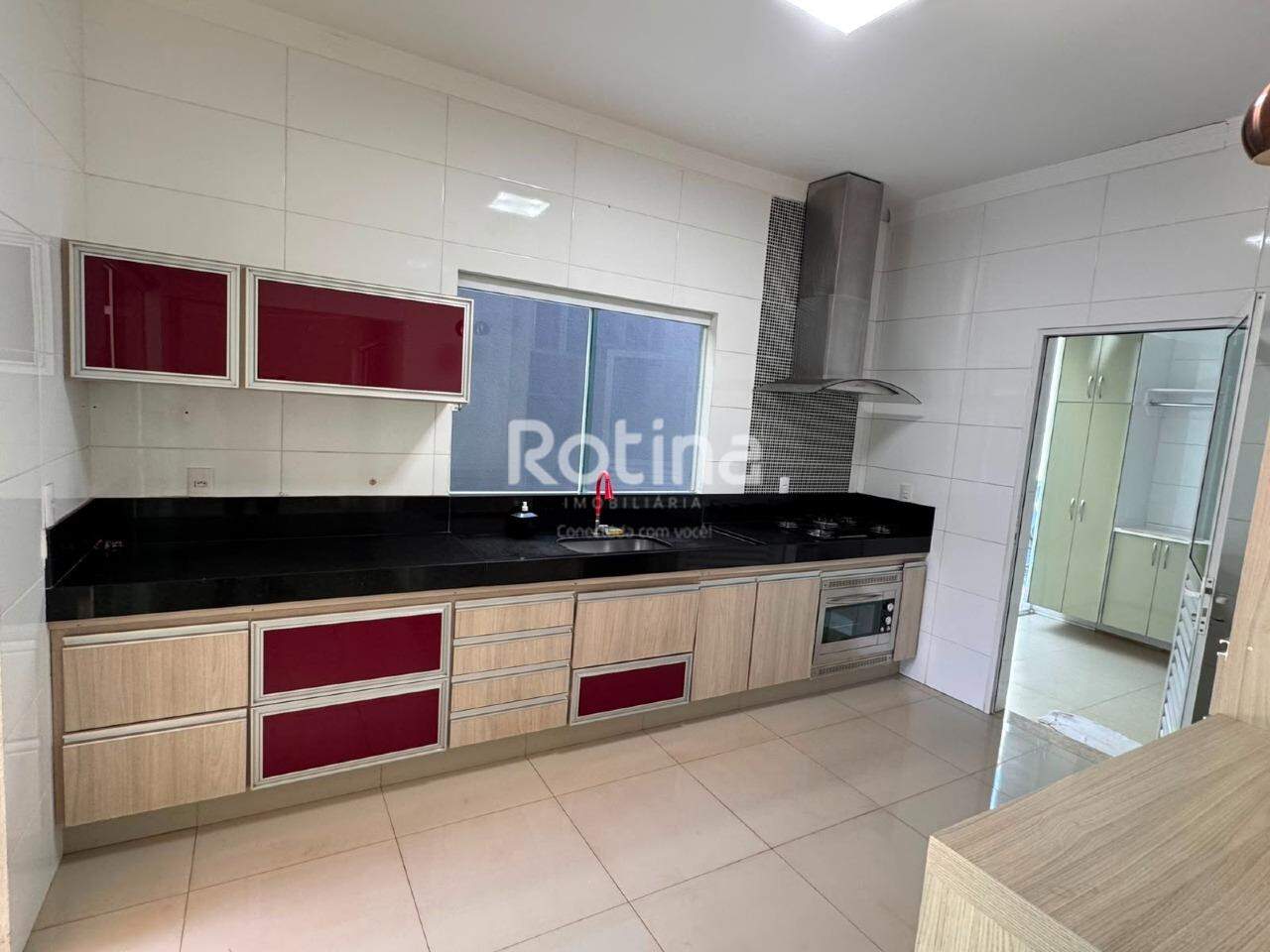 Casa à venda, 3 quartos em Uberlândia no bairro Novo Mundo no valor de R$ 949.900,00 - Rotina Imobiliária: 