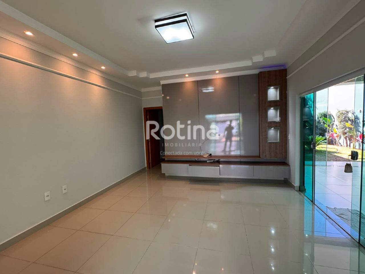 Casa à venda, 3 quartos em Uberlândia no bairro Novo Mundo no valor de R$ 949.900,00 - Rotina Imobiliária: 