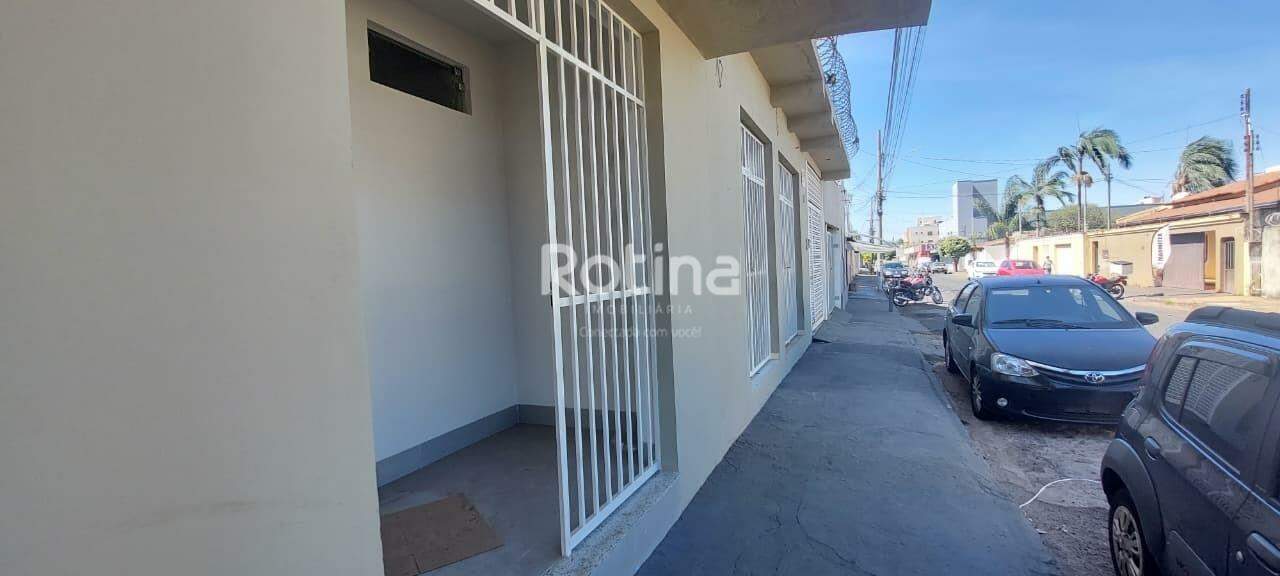 Kitnet para alugar, 1 quarto em Uberlândia no bairro Brasil no valor de R$ 800,00 - Rotina Imobiliária: 